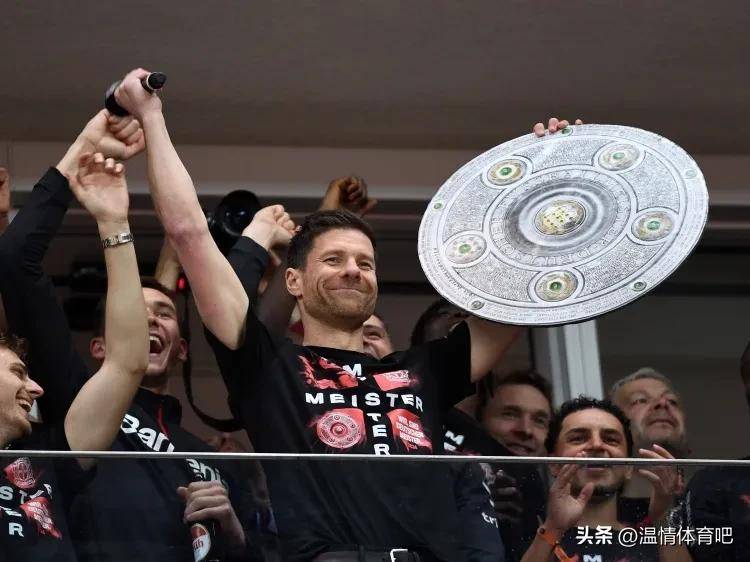 4-0！德甲大结局！拜仁9分领跑，再拿6分=夺冠，凯恩60场60球圆梦