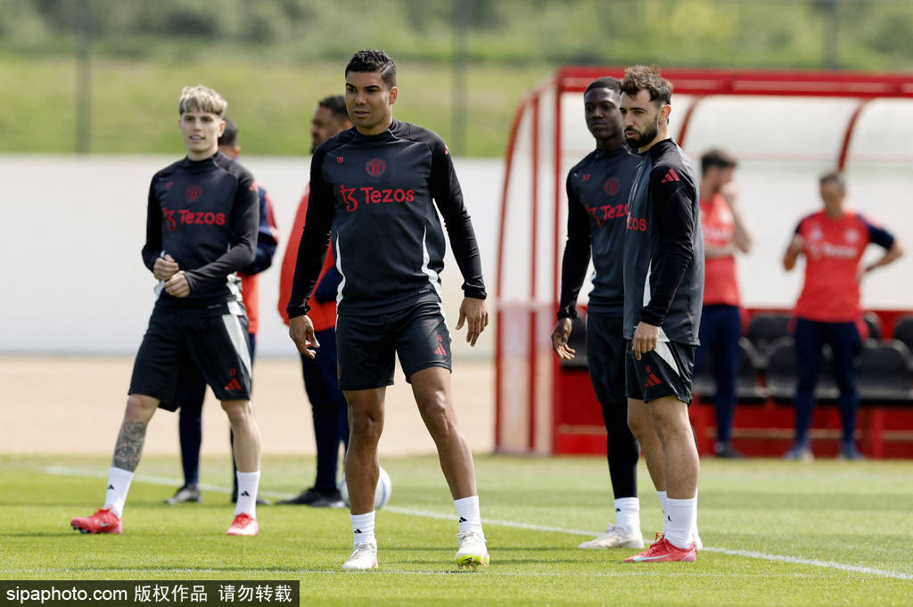 内维尔“钦点”欧联冠军：曼联必胜！B费卡塞米罗的“续命之战”！