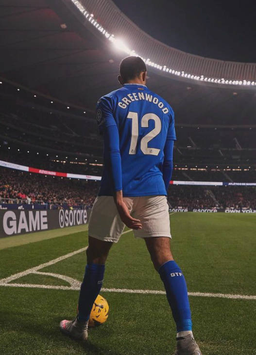 利雅得胜利1亿欧问价格林伍德，马赛表示曼联50%二转分成成关键